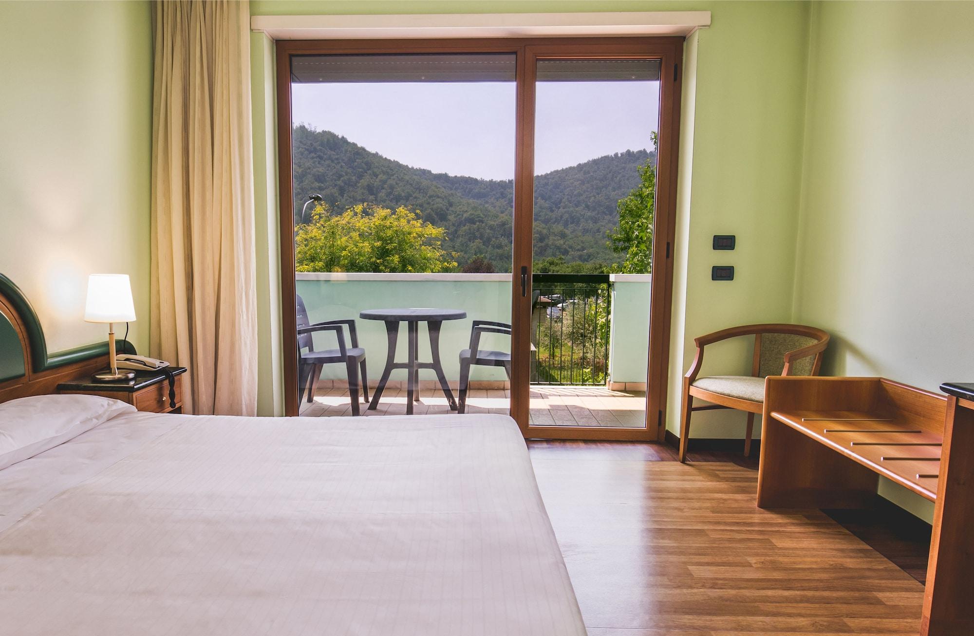 La Fonte Hotel Ome Екстериор снимка