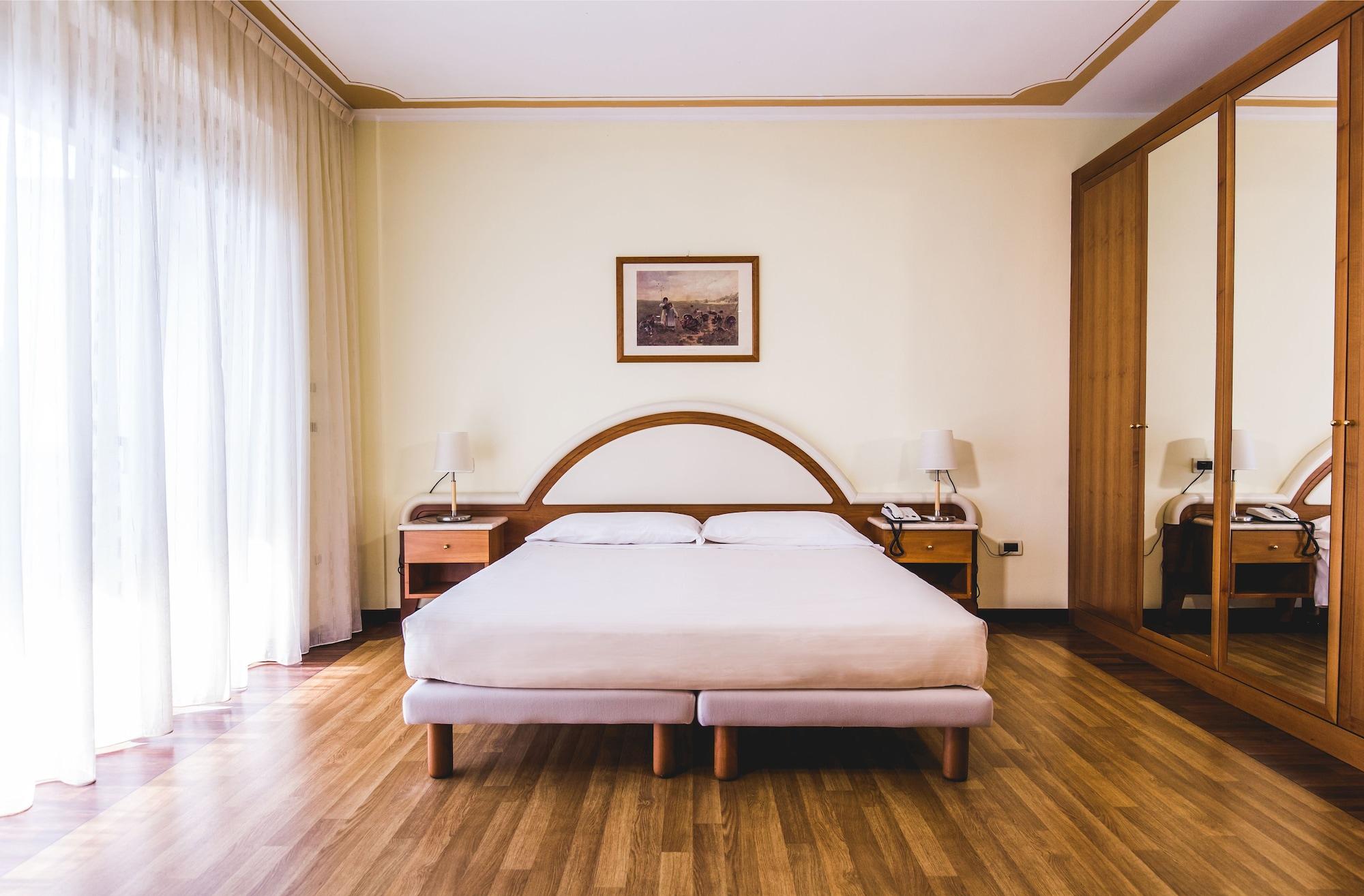 La Fonte Hotel Ome Екстериор снимка