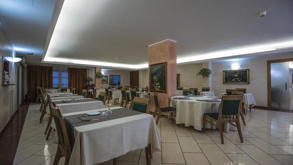 La Fonte Hotel Ome Екстериор снимка