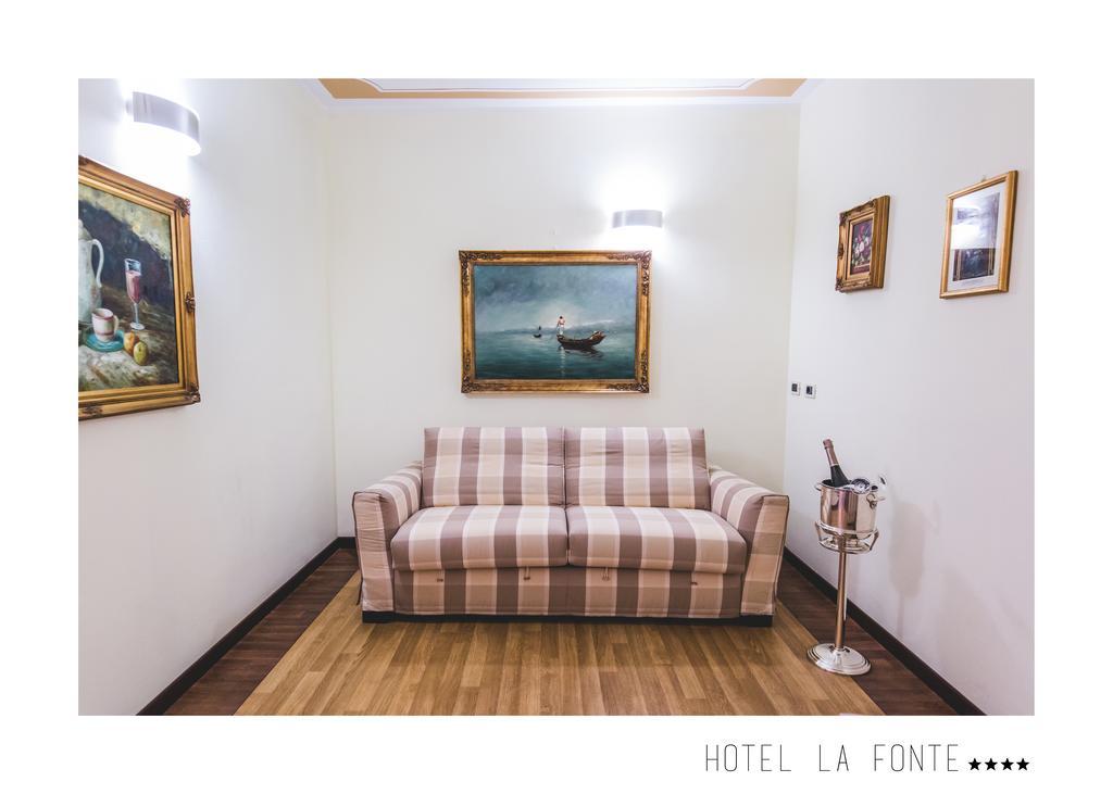La Fonte Hotel Ome Екстериор снимка