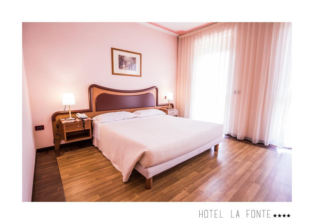 La Fonte Hotel Ome Екстериор снимка
