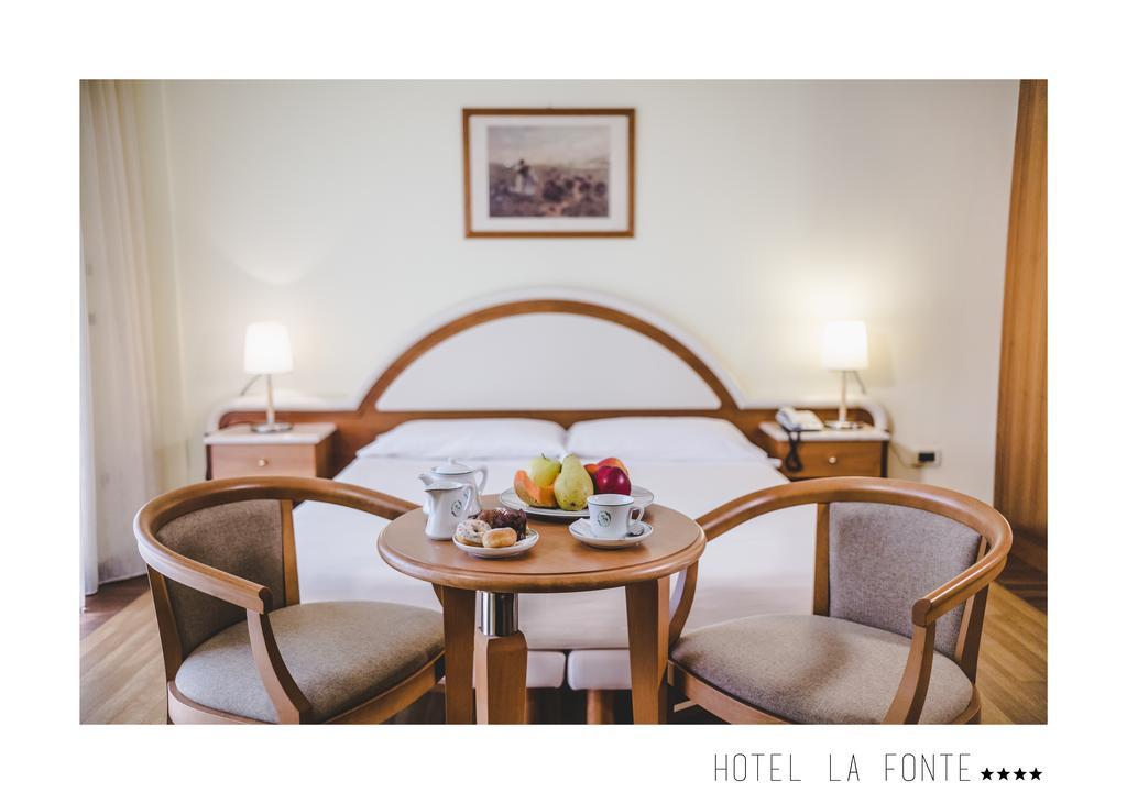 La Fonte Hotel Ome Екстериор снимка